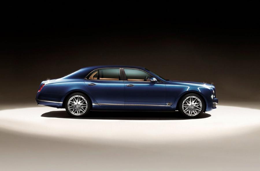  Bentley Mulsanne Executive Interior 2012 года  (фото 20 из 25)